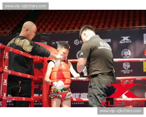 综合格斗青训：让孩子在搏击中成长为更强大的自己